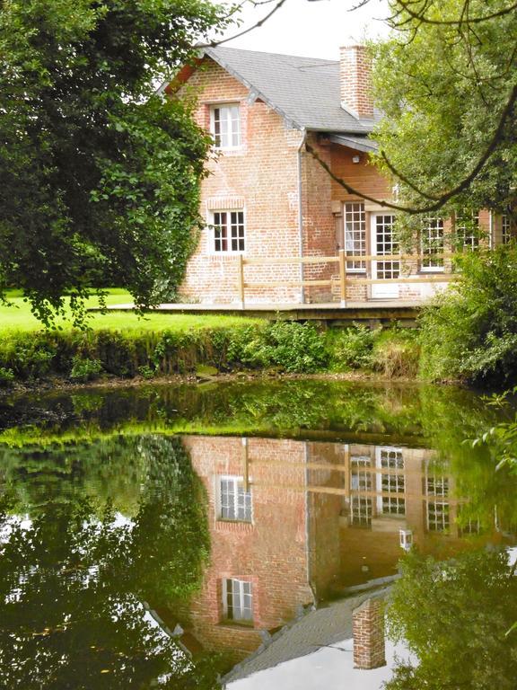 La Maison De L'Etang Manerbe Exterior photo